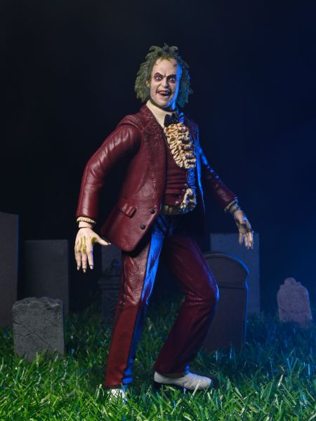 BEETLEJUICE (1988) – RED TUXEDO BEETLEJUICE – 7″ SCALE ACTION FIGURE