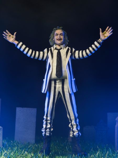 BEETLEJUICE (1988) – BLACK & WHITE STRIPED SUIT BEETLEJUICE – 7″ SCALE ACTION FIGURE