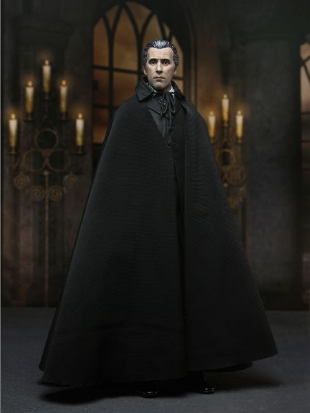 DRACULA – HAMMER FILMS: HORROR OF DRACULA (1958) ULTIMATE COUNT DRACULA – 7″ SCALE ACTION FIGURE