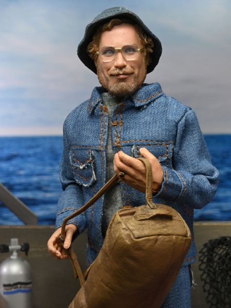 JAWS – MATT HOOPER 8″ SCALE CLOTHED FIGURE