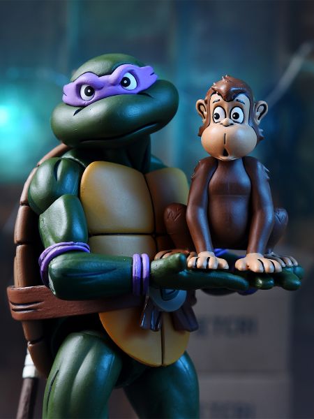 TMNT ULTIMATE DONATELLO (VHS) 7″ SCALE ACTION FIGURE