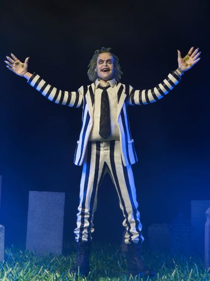 BEETLEJUICE (1988) – BLACK & WHITE STRIPED SUIT BEETLEJUICE – 7″ SCALE ACTION FIGURE